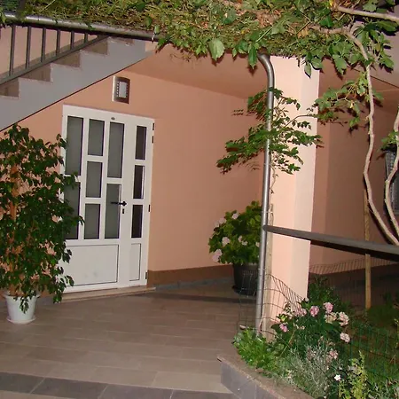 Apartment Ledic Krvavica